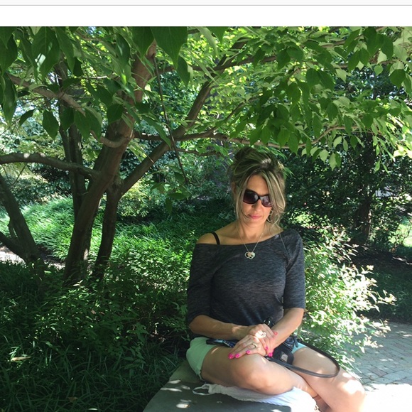 Meet your Posher, Adele - Picture 1 of 1